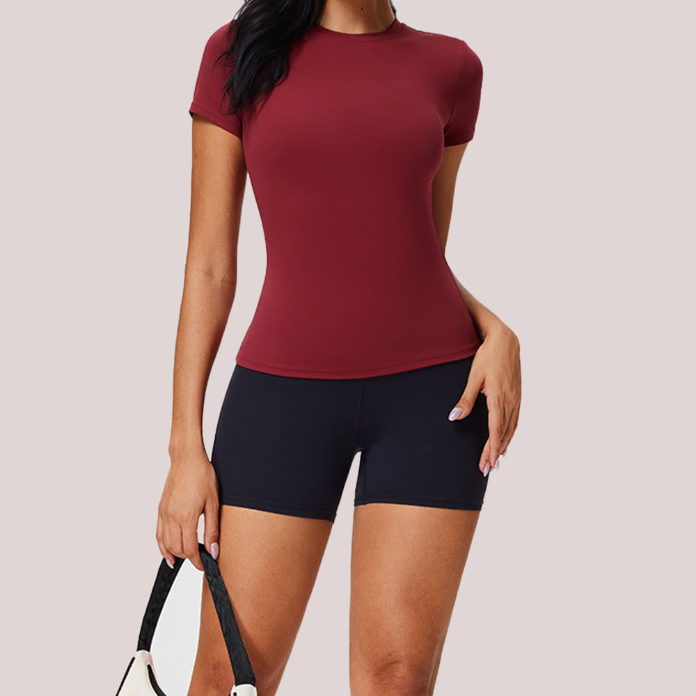 yoga tops China