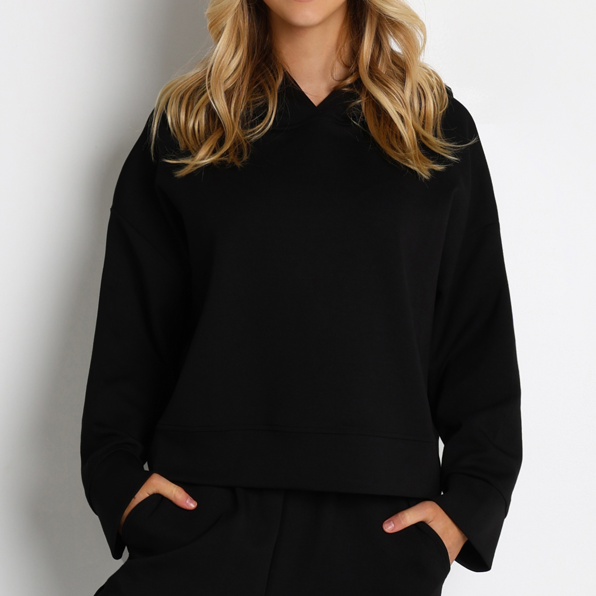 active wear manufacturer