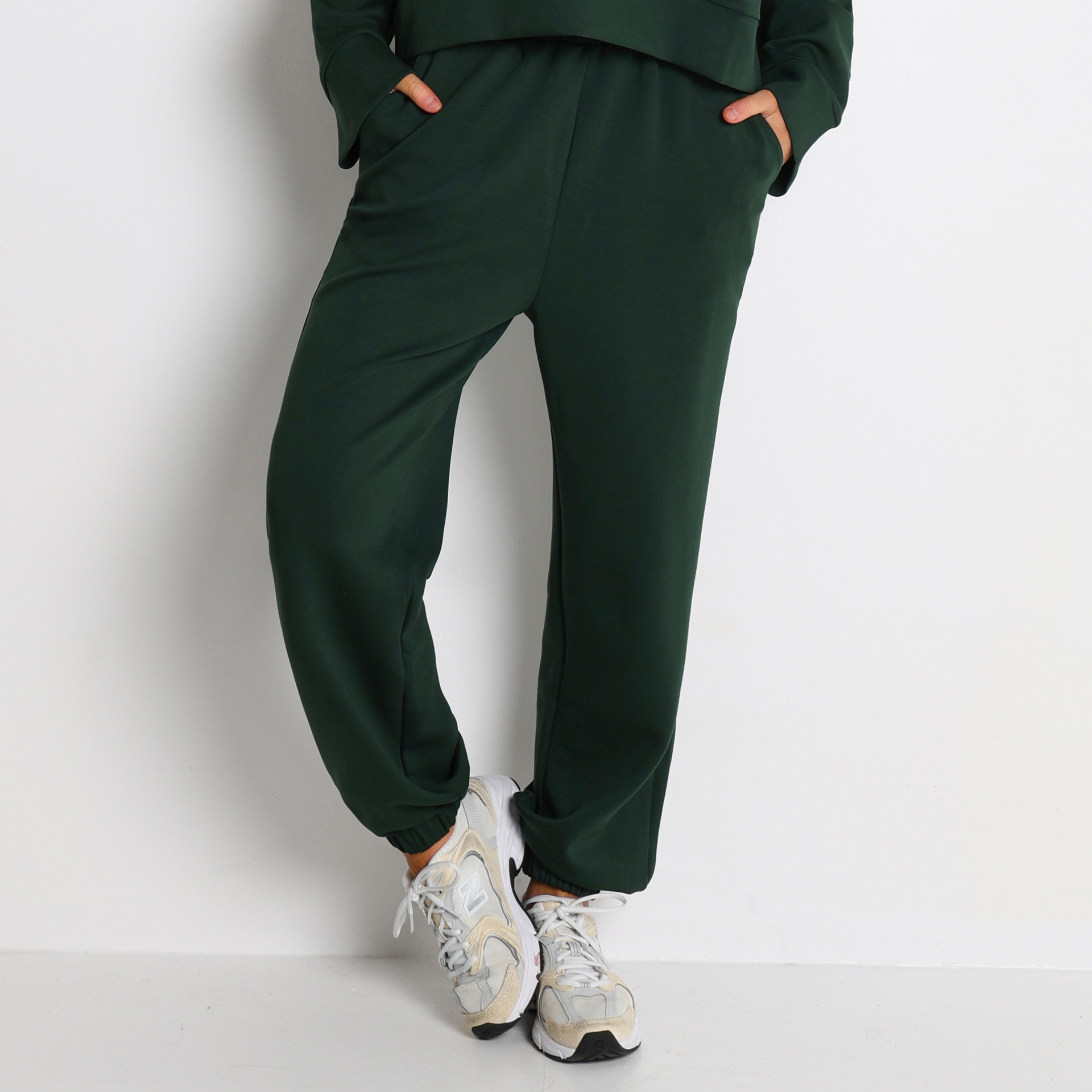 athletic wear wholesale suppliers